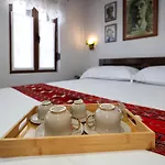 E Skulptorit-authentic In Gorica,berat Unesco Area Guest house 3*