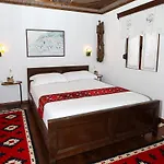 E Skulptorit-authentic In Gorica,berat Unesco Area Guest house Berat