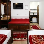 E Skulptorit-authentic In Gorica,berat Unesco Area Guest house 3*