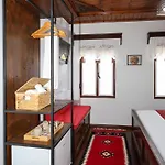 E Skulptorit-authentic In Gorica,berat Unesco Area Berat